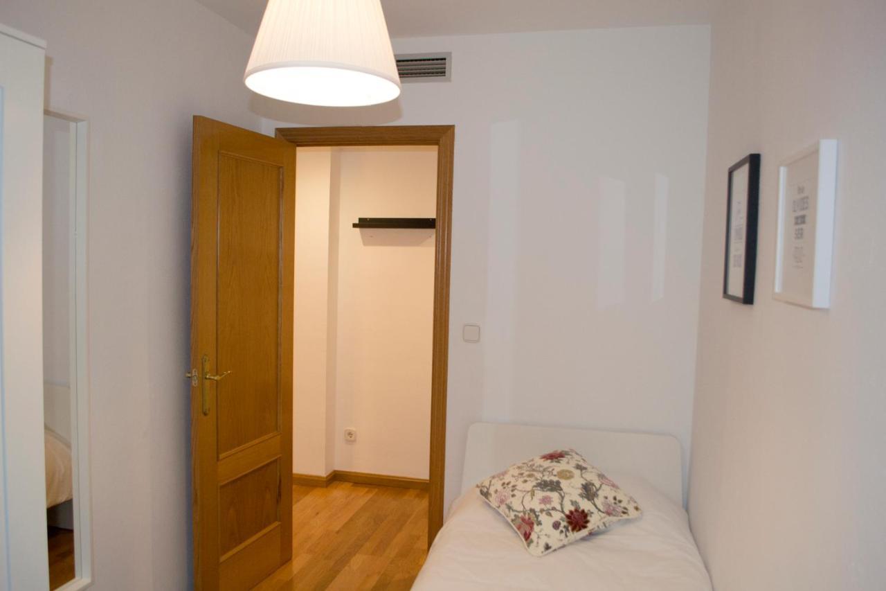Apartamenticos Torrenueva I Saragoça Exterior foto